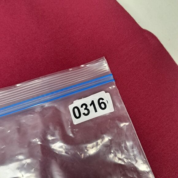 Chicos So Slimming Solid Pink Juliet Slim Leg Ankle Pants Size 3 / 16 Fuscia - Picture 12 of 12